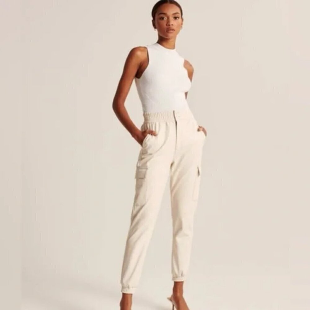 Abercrombie & Fitch Women's Cream Pull On Cargo Jogger Pants size small 90s